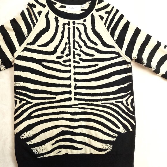 A.L.C Zebra Print Wool Blend Thick Sweater (Size 6) - Picture 5 of 9